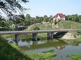 Kaupunki sijaitsee Teterivjoen varrella.