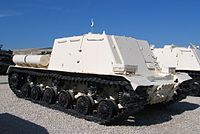 主砲を撤去した戦車回収車型、ISU-T