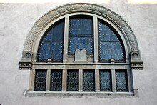 Synagogue de Schirmeck : baie de type thermal en façade