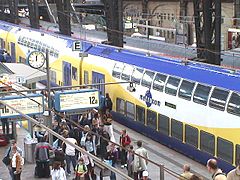 Metronom-Doppelstockwagen (Bauart DBpza, vierte Generation) in Hamburg Hbf, 2004