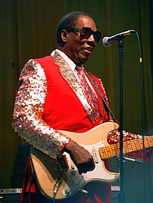 Carter performing in 1995