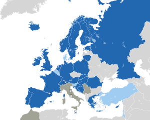 Um mapa colorido dos países da Europa