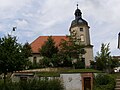 Evangelisch-lutherische Filialkirche mit Ausstattung, Kirchhof und Kirchhofmauer