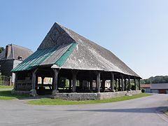 La halle de Saint-Jean-aux-Bois.