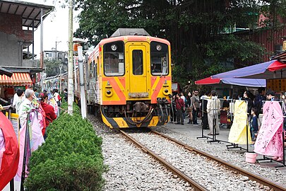 Jimmy和Ami放天燈的平溪十分車站