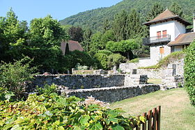 Image illustrative de l’article Château de Lathuile