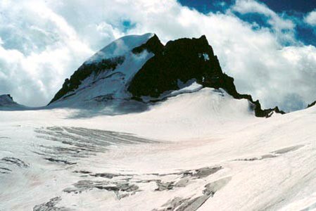40. Gannett Peak is the highest summit of the Wind River Range and Wyoming.