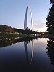 Gateway Arch i St. Louis (Missouri). Av Eero Saarinen, färdigställt av Roche och Dinkeloo (1961–66)