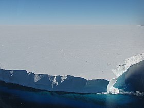 Vue de la langue terminale du glacier.