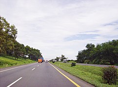 L'autoroute de Jakarta vers Cikampek à l'est.