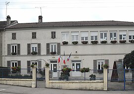 The town hall in Madonne-et-Lamerey