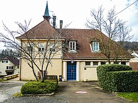 The town hall in Beutal