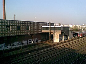 Donnersbergerbrücke station from the south; S7 service on track 4