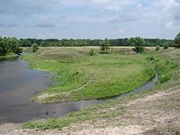 Біля села Хухри (Охтирський район Сумської області) р. Ворскла за м. Охтирка