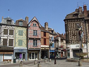 Auxerre, maisons anciennes