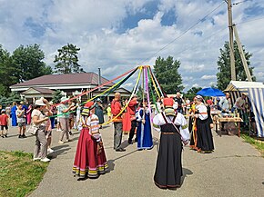 Фестиваль-конкурс "Классный Clown" посвящённый именно ему. 15 июня 2024