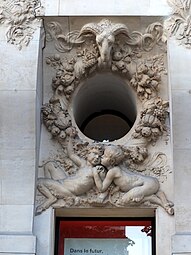 Art Nouveau bucranium on the facade of the Hôtel Élysée Palace, Paris, architect Georges Chedanne and sculptor Paul Gasq, 1897-1899