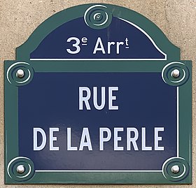 Voir la plaque.