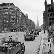 Universal carriers of 1/5th Queen's Regiment, 7th Armoured Division in Hamburg