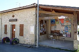 The town hall in Tourtrès