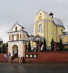 Вулиця Стрийська, 1. Церква Святих Апостолів Петра і Павла