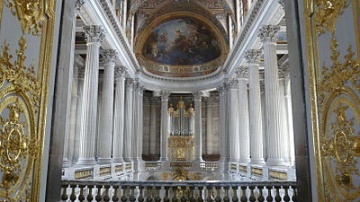 Vue de la chapelle royale de Versailles, dont La Fosse a peint la Résurrection du cul-de-four.