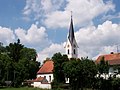 Katholische Kirche Unserer Lieben Frau, Kapelle und Mauer