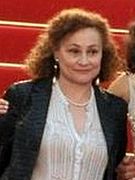 Catherine Arditi interprète Véronique.