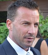 Craig Parker interprète Glaber