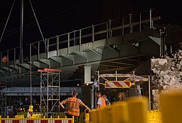 Demontage einer Eisenbahnbrücke in der Zweinaundorfer Straße.jpg