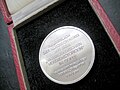Ehrenplakette zum Vaterländischen Verdienstorden in Gold - Überreicht vom Generaldirektor am 07.10.1977
