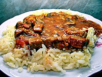 Assiette de Kebab Bulgare avec du riz