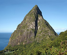 Vue du Petit Piton depuis l'hôtel Ladera.