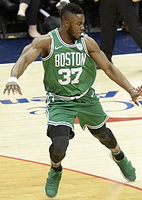 Image illustrative de l’article Semi Ojeleye