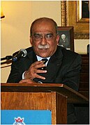 Kader Asmal delivers the inaugural Streek lecture, 2007