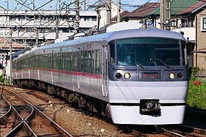 10000系による「小江戸」 （2023年10月3日 東伏見駅）