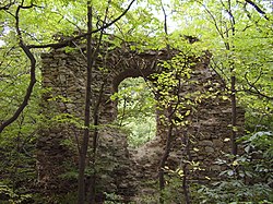 Remains of a Gothic window at Biely Kameň