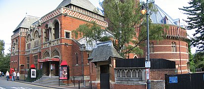 Swan Theatre, qui accueille la Royal Shakespeare Company