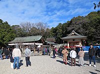 拝殿と神楽殿