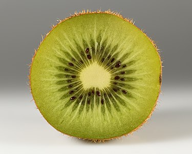 Kiwifruit, by Iifar