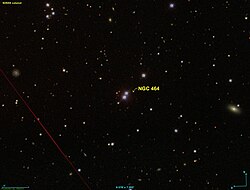 SDSSのデータにみられるNGC 464周辺の画像。