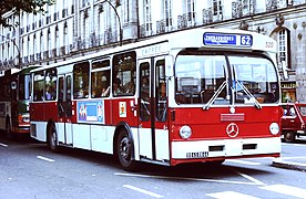 Heuliez O 305 à Nantes.