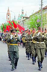 Военный оркестр на параде в Переславле-Залесском. 2001 г.