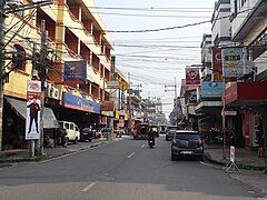 Lucena Poblacion, Merchan