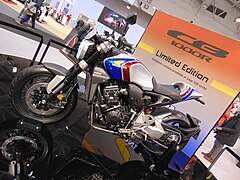 la Honda CB 1000 R.