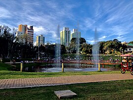 Vista parcial de Passo Fundo pelo Parque da Gare