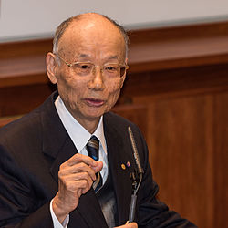 Satoshi Ōmura Tukholmassa joulukuussa 2015.