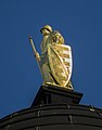 Saxonia-Statue auf dem Turm