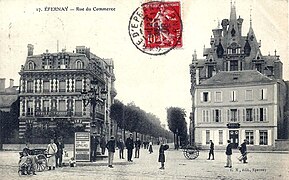 Le Château Gérard, à droite sur cette carte postale.