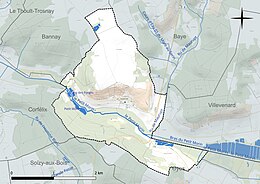 Carte en couleur présentant le réseau hydrographique de la commune